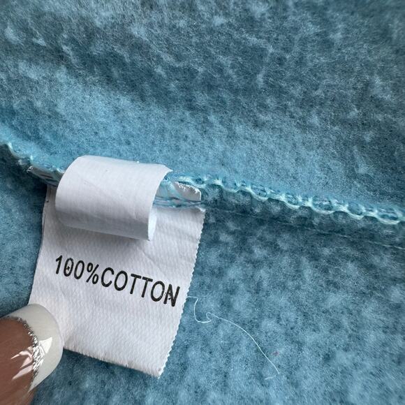 Light Blue Hallmark Christmas Sweatshirt Women’s Large 100% Cotton - Picture 10 of 10